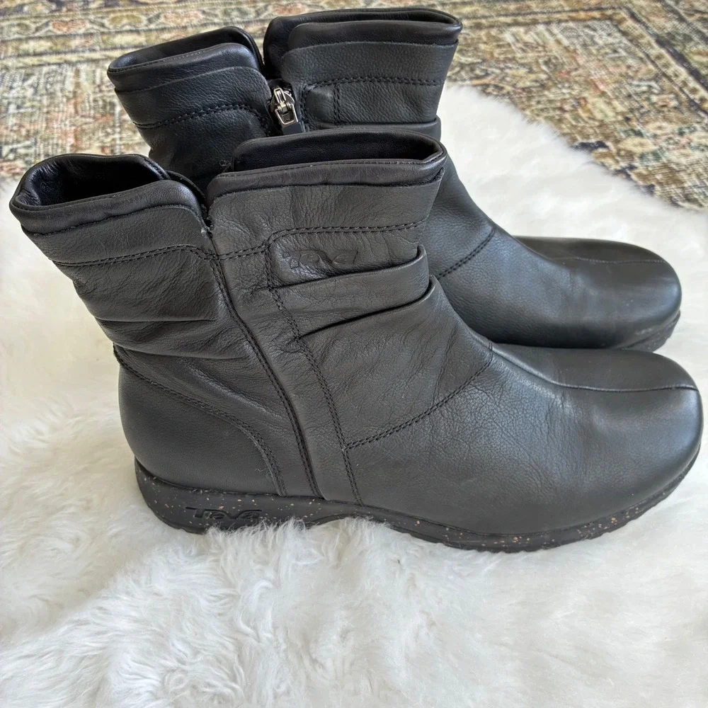 Teva Leather Womens Capistrano Comfort Ankle Bootie Zip Up Boot Black Size 10‎